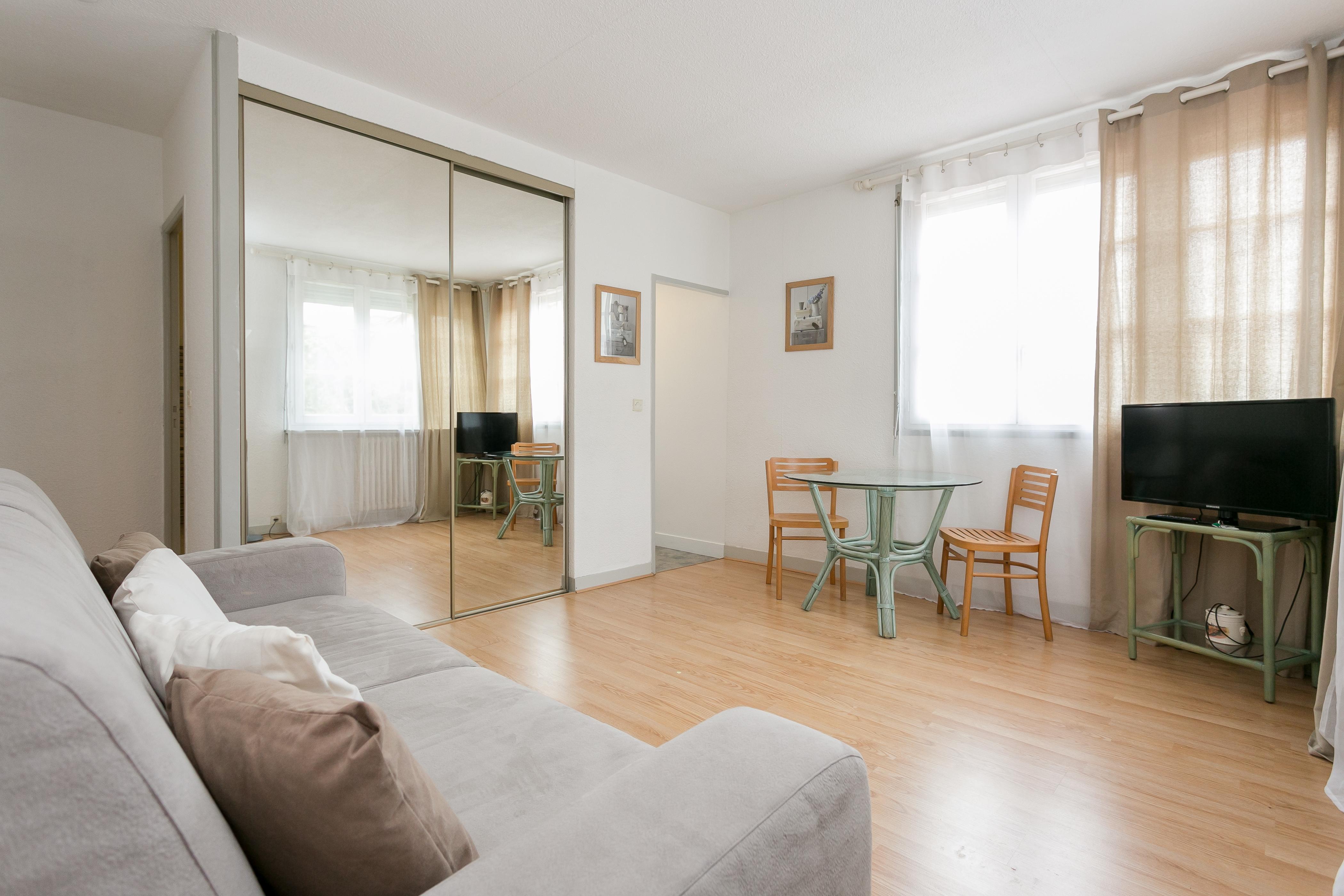 Residence Hotel Les Josephines Rueil-Malmaison Εξωτερικό φωτογραφία