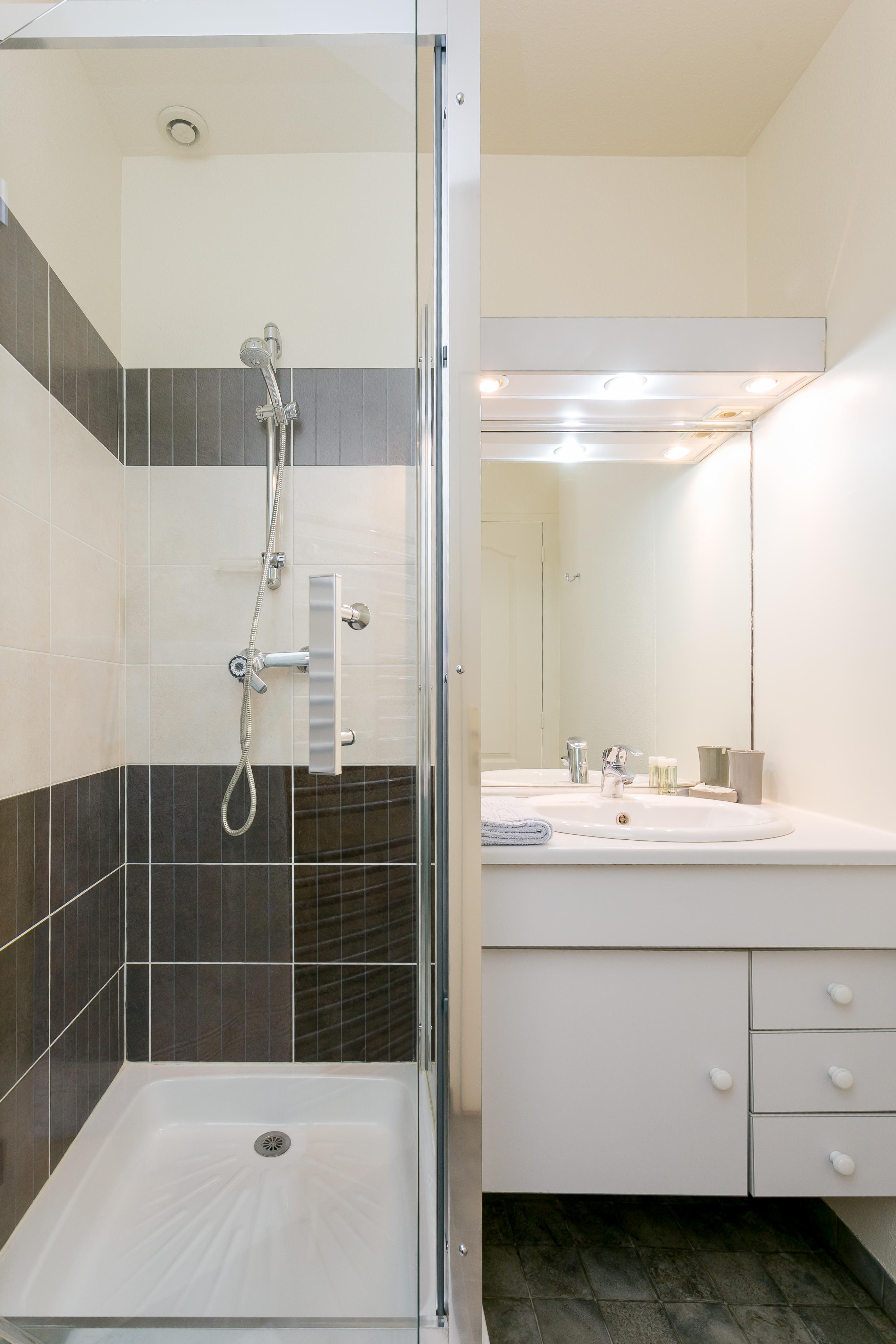 Residence Hotel Les Josephines Rueil-Malmaison Εξωτερικό φωτογραφία