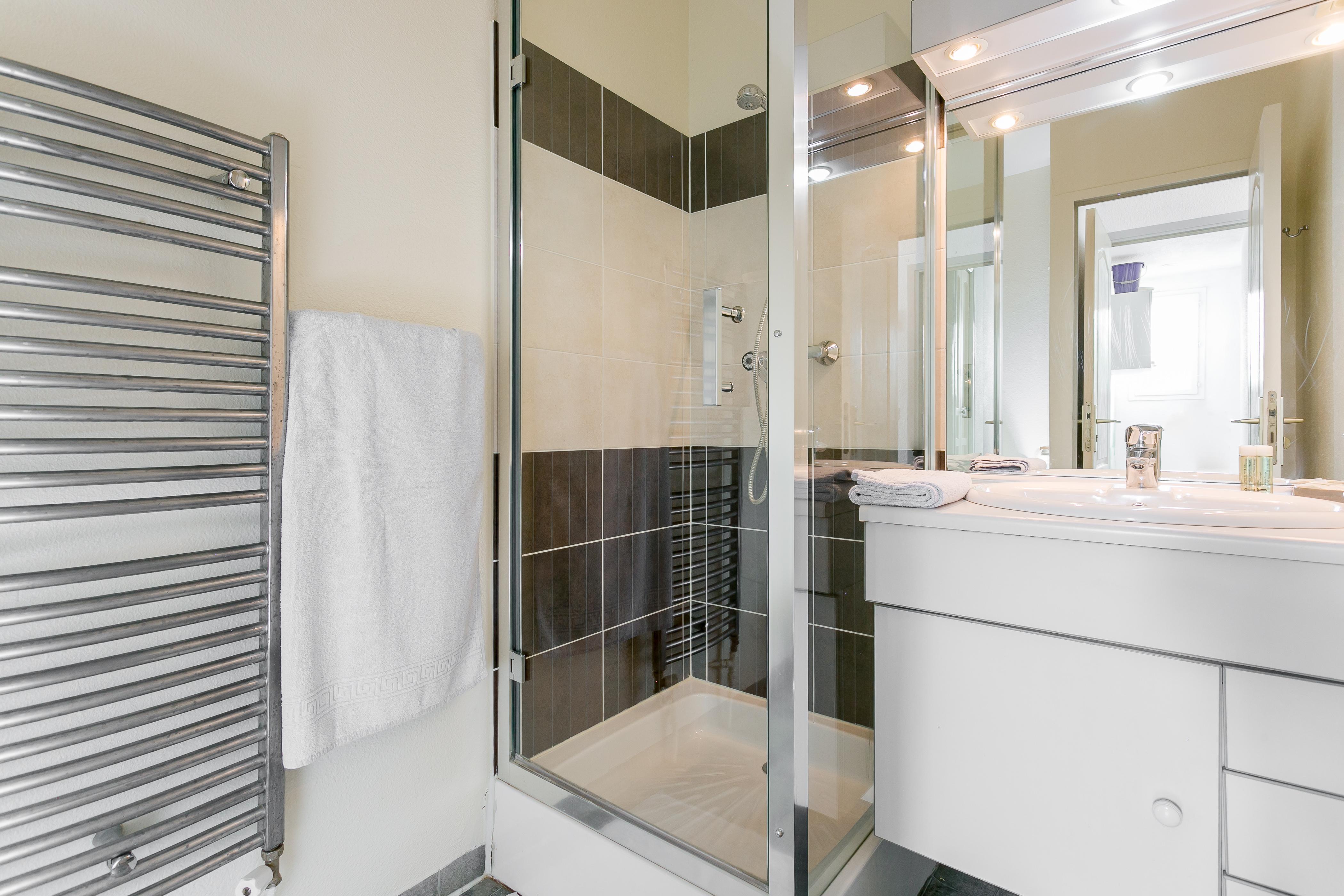 Residence Hotel Les Josephines Rueil-Malmaison Εξωτερικό φωτογραφία