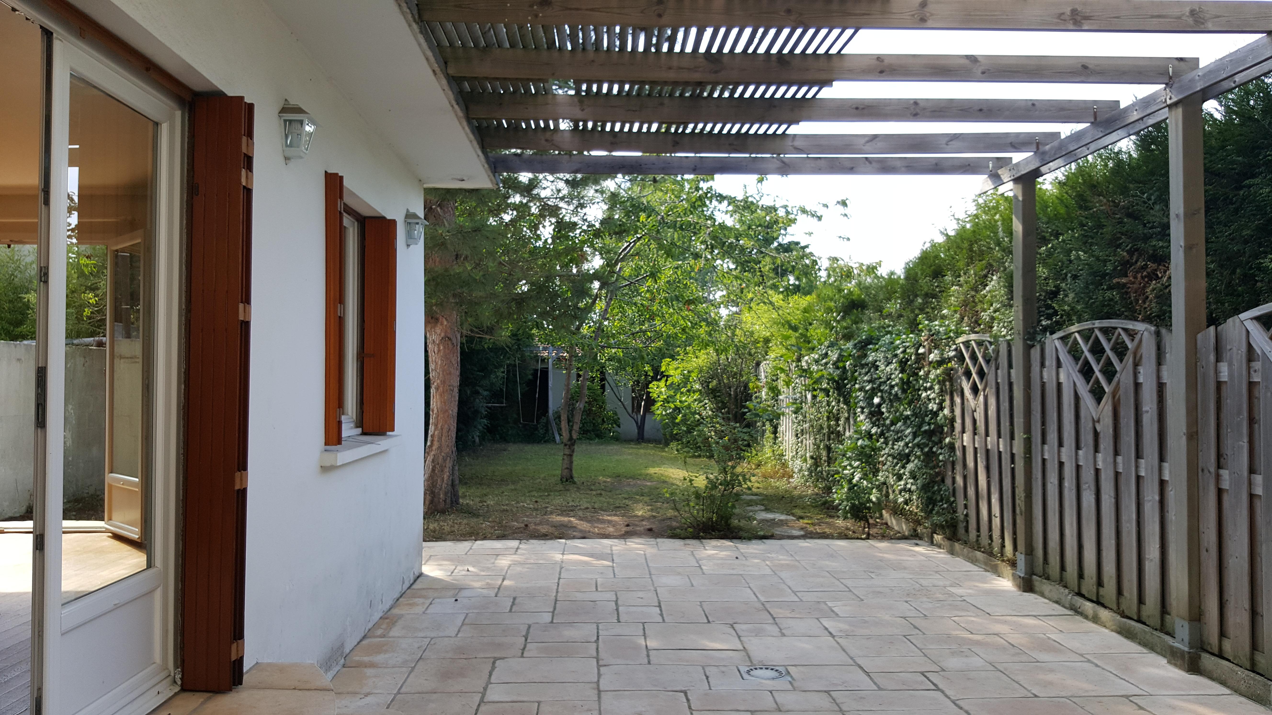 Residence Hotel Les Josephines Rueil-Malmaison Εξωτερικό φωτογραφία