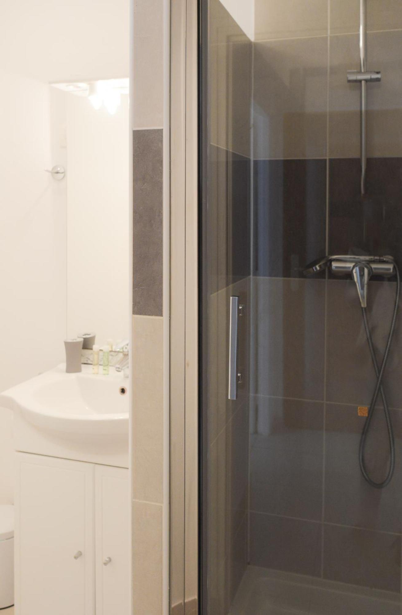 Residence Hotel Les Josephines Rueil-Malmaison Εξωτερικό φωτογραφία